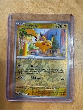 Pokemon Pikachu Yellow & Gold Holographic Trading Card